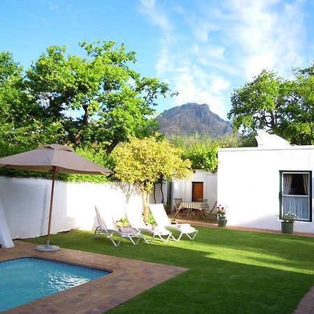 Avenues Guest House Stellenbosch Exterior photo