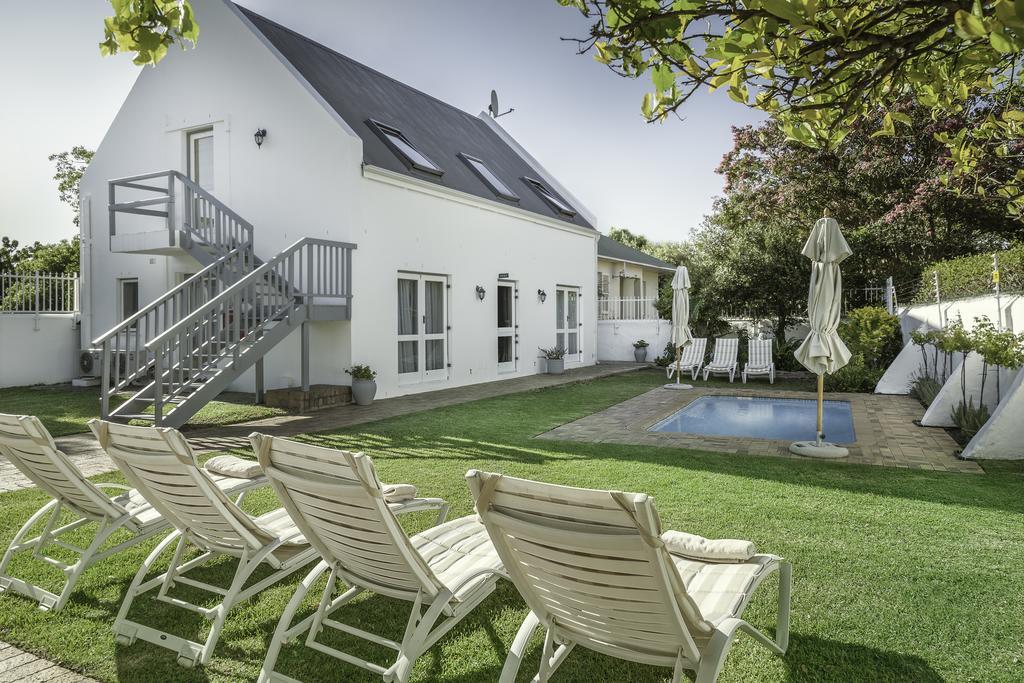 Avenues Guest House Stellenbosch Exterior photo